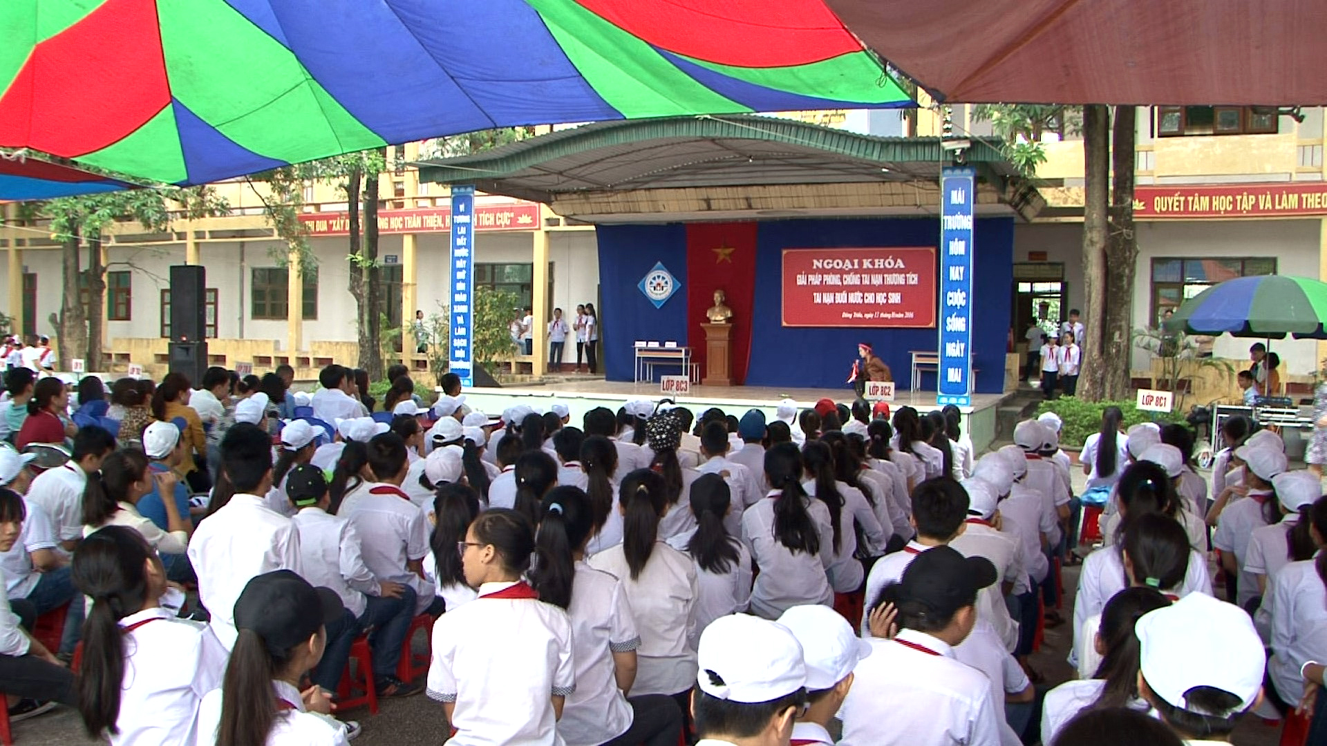 Ngoại khóa 